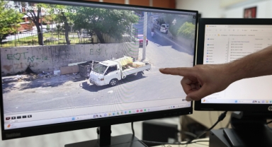 Konak'ta kameralı takip: Çevreyi kirletenlere milyonlarca TL'lik ceza!