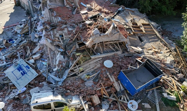 Sındırgı sallanmaya devam ediyor: Bir deprem daha meydana geldi!