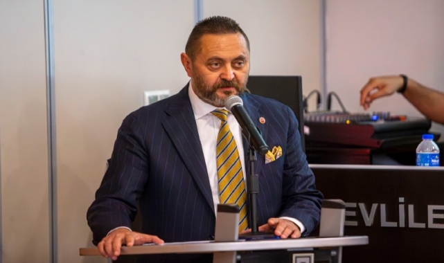 AK Partili Ünal'dan Karşıyaka Belediyesi'ne: Hakkını arayanlar cadı avıyla susturulmaya çalışılmaktadır!