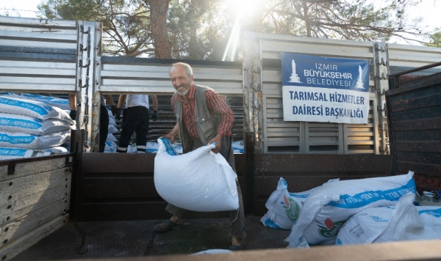 Büyükşehir’den yanan köylere 40 tonluk yem desteği