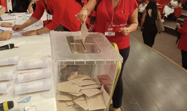 CHP İzmir'de kongre heyecanı devam ediyor!