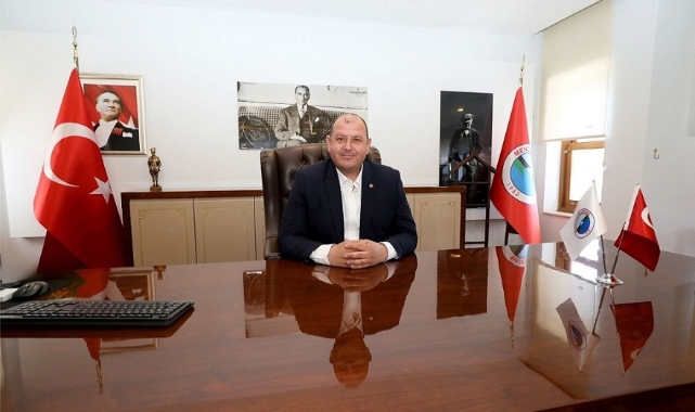 İzmir'de 'çöp' tartışmalarına Başkan Çiçek'ten açıklama: Tüm ekibimizle saha çalışması gerçekleştirmekteyiz!