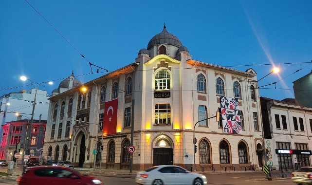 İzmir'in simge binasının restorasyonuna kaynak yok!