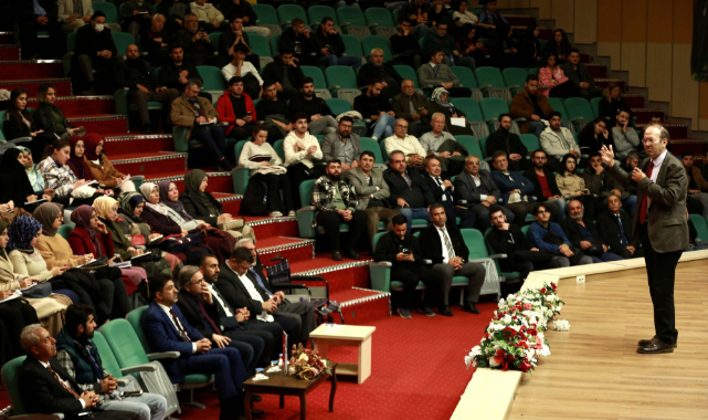 AES'ten laiklik karşıtı konferansa tepki: Okullar ideolojik propaganda alanı değildir!