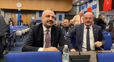 'Ev hapsi' şartıyla tahliye edilmişti: Aslanoğlu, İZTO meclise geldi!