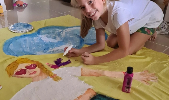 İzmir’de 9 yaşındaki Rüya Şehitoğlu’yla sanat kapıları aralanıyor!