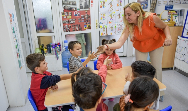 İzmir’de miniklere hijyen ve ilk yardım eğitimi başladı