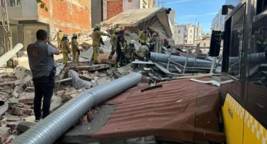 Kocaeli'de yedi katlı bir bina çöktü: Enkaz altında kalanlar var