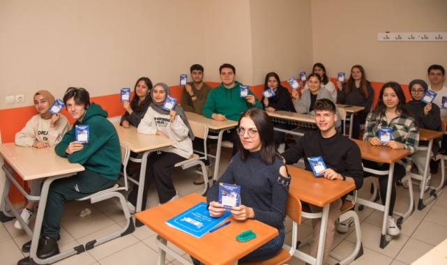 Menemen’de eğitime tam destek!