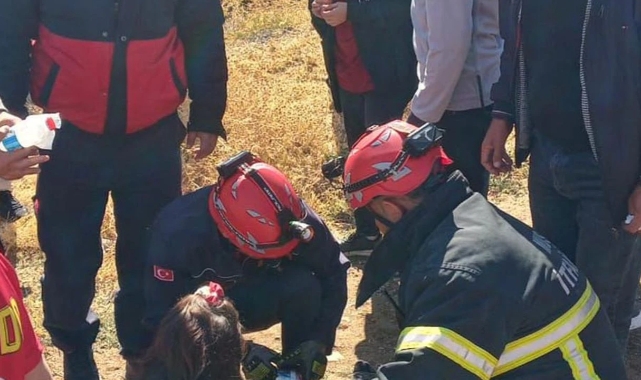 Muş'ta tren, okul servisine çarptı!