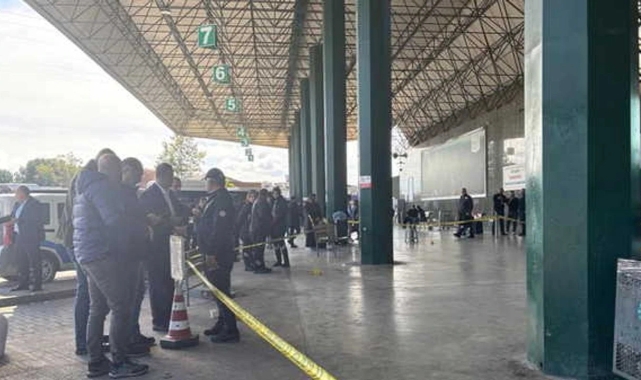 Otogarda korku dolu anlar: Uzman Çavuş etrafa kurşun yağdırdı!