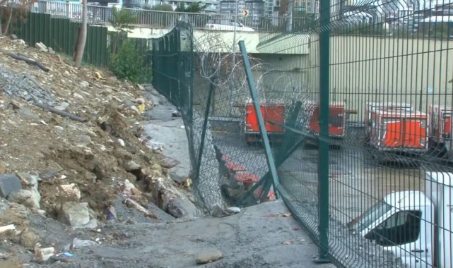 Sağanak sonrası fabrikanın istinat duvarı çöktü: Facianın eşiğinden dönüldü!