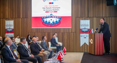 Başkan Eşki SODEMSEN çalıştayında konuştu: Sürdürülebilir belediyecilik için paylaşım şart