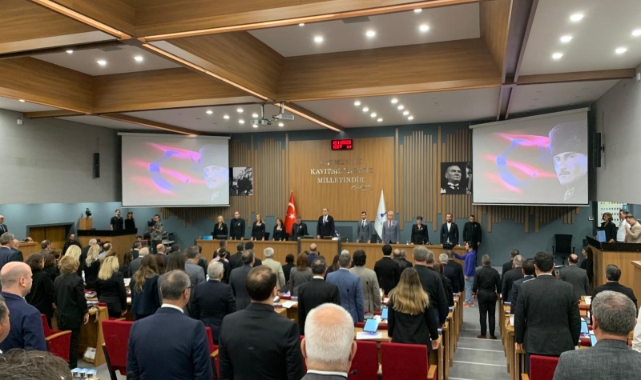 Başkan Tugay'a 2 milyarlık borçlanma yetkisi!