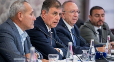 Başkan Tugay anlattı: Körfez'de son durumu ne?