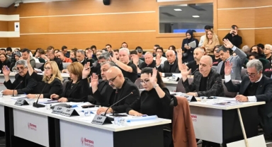 Bornova Meclisi'nde 27 taşınmazın satışı için oyçokluğu!