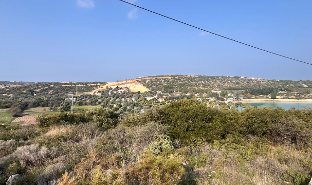 Çeşme'de hukuk hiçe sayıldı: Mahkeme kararına rağmen inşaat!