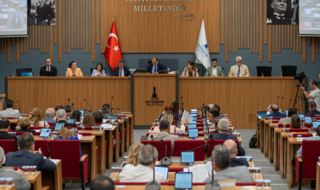 İzBB Meclisi'nden 6 Şubat depreminin yaralarına merhem!