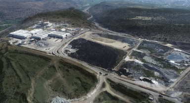 İzmir’in evsel atıkları için yeni dönem: İhale Kartallar Ege Geri Dönüşüm’de!