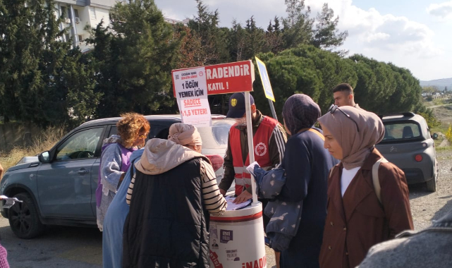TİP İzmir, çocuklar için sokağa çıktı: Lütuf değil, devletin görevi!