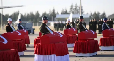 Türkiye şehitlerine veda ediyor: 20 şehit için Ankara'da tören düzenlendi!