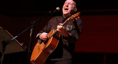 AASSM'de yeni yıl coşkusu: Fuat Güner sahnedeydi