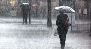 Antalya'da yağış etkili oldu!