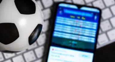 Bahis soruşturmasında yeni dalga: İzmir'den 2 futbolcu gözaltına alındı!