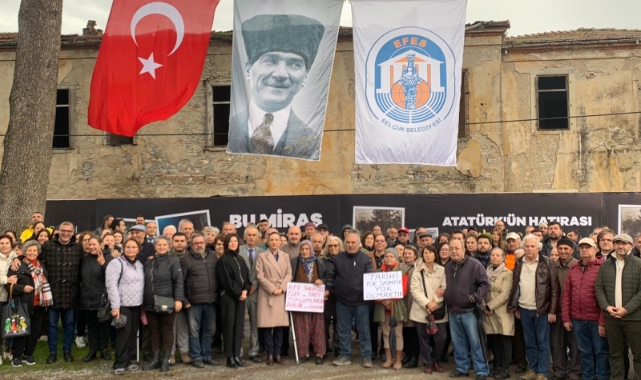 Başkan Sengel, gözyaşlarıyla müjdeledi: Atatürk Evi, Selçuk Belediyesi'ne devredildi!