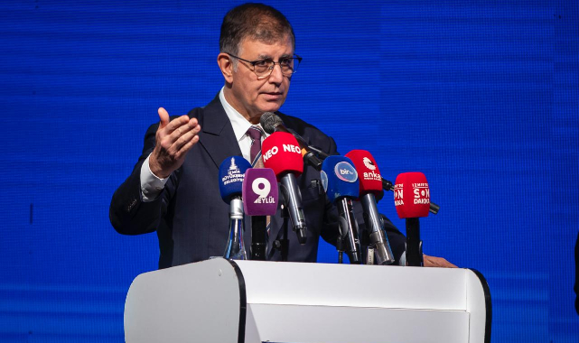 Başkan Tugay'dan AK Partili Çankırı'ya 'kargo poşeti' çıkışı!