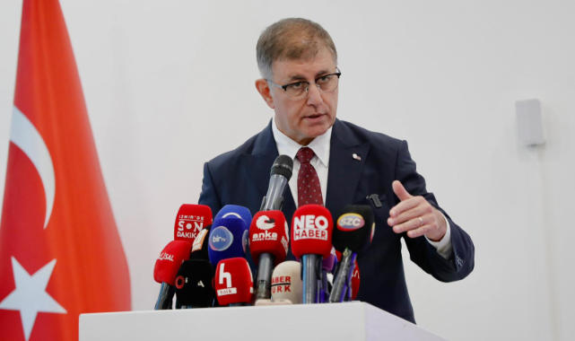 Başkan Tugay'dan Bakan Tekin'in sözlerine yanıt!