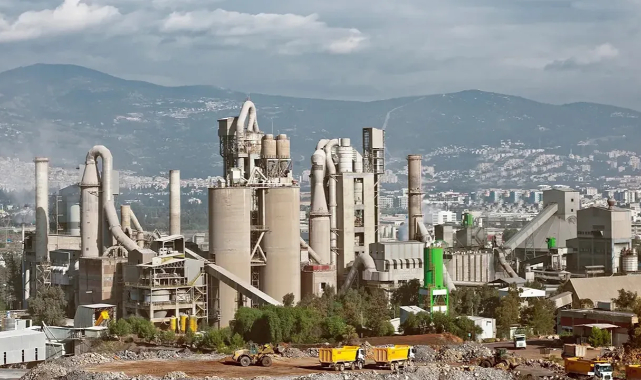 Başkan Tugay'dan 'çimento fabrikası' çıkışı: İyi niyetli görmüyorum!