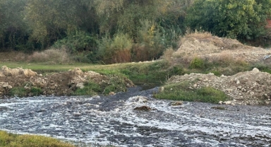 Başkan Tugay'dan 'Gediz Nehri' çıkışı: Yetkili kurumları uyaracağız!