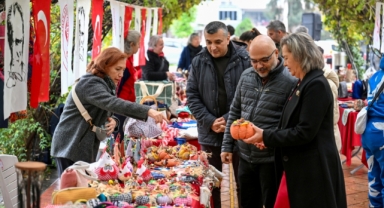 Bornova’da Yılbaşı Hediyelik Eşya Günleri
