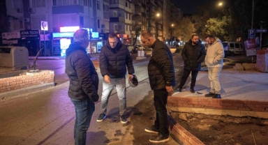 Bornova Merkez Pazaryeri önünde orta refüj çalışması başladı