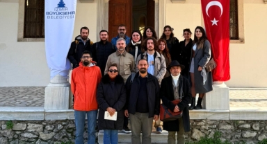 Gazeteciler İzmir’in kalbinde buluştu, Bir Arada Yaşam’ın izlerini takip etti!