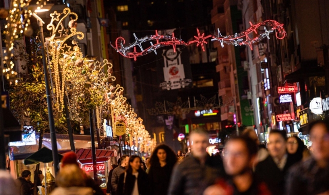 İzmir 2026’ya ışıl ışıl giriyor