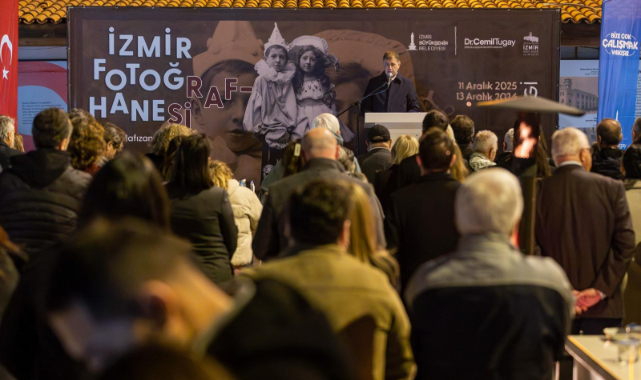 İzmir’in fotoğraf tarihine ışık tutacak sergi açıldı