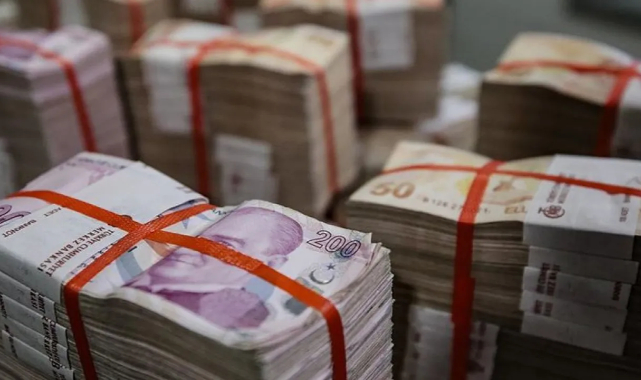 İzmir'in 'vergi yüzsüzleri' açıklandı: Aralarında 4 belediye de var!