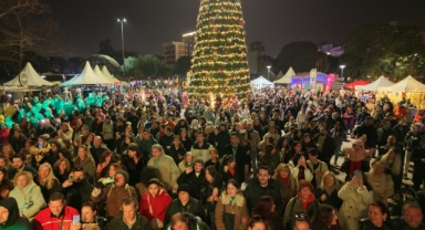 Karşıyaka Yeni Yıl Festivali’nde Mansur Ark rüzgarı