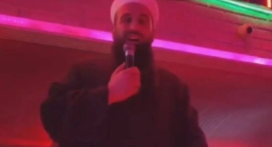 Tebliğciler, bu kez İzmir'de bir pavyonda görüldü!