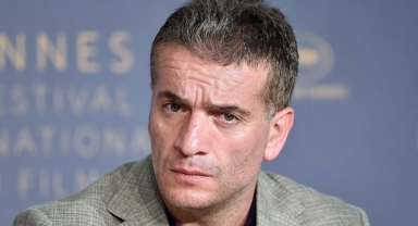 Ünlü oyuncudan sevenlerine müjdeli haber!