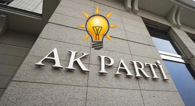 AK Parti’de yapılanma rüzgârı sürüyor: İzmir’de 4 isim görevden alındı