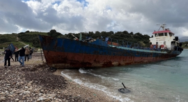 Başkan Balkan ve çevrecilerden 'hukuksuz gemi söküme' tepki!