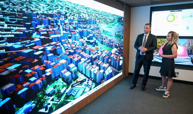 Bornova'da 2025 dönüşüm yılı: Sosyal belediyecilik ve inovasyonda büyük atılım!