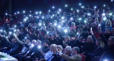 CHP Güzelbahçe ve ADD işbirliğiyle devrim şehitleri türkülerle anıldı