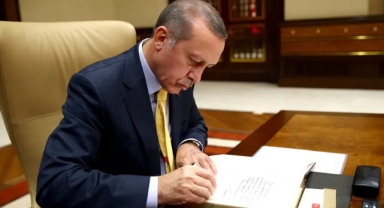 Erdoğan'ın imzasıyla İzmir'e iki yeni müdür!