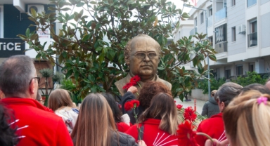 Güzelbahçeliler Uğur Mumcu'yu unutmadı