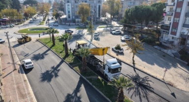 İzmir’de ulaşımı rahatlatan asfalt atağı