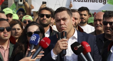 Martı TAG'a Başkan Tugay'dan veto: Ortada bir kanun yok!